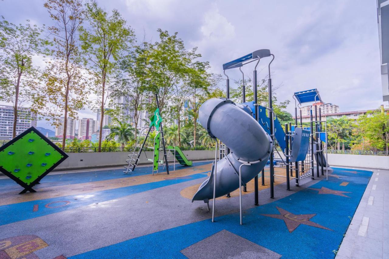 Peaceful 3-Bedroom With Pool 5 Pax - Wangsa Maju Kuala Lumpur Exterior photo