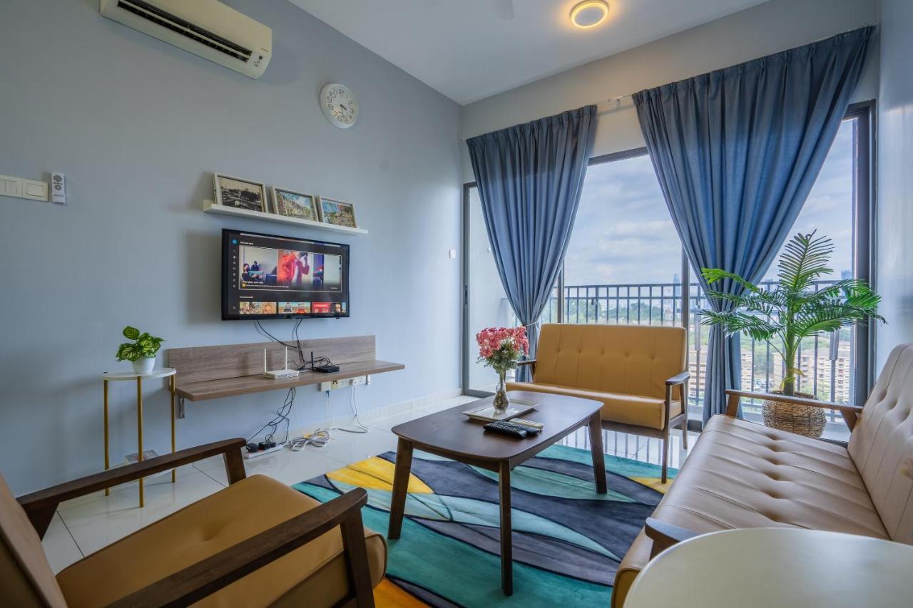 Peaceful 3-Bedroom With Pool 5 Pax - Wangsa Maju Kuala Lumpur Exterior photo
